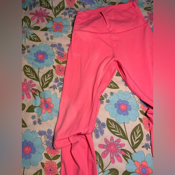 Lululemon align Vibrant Pink Leggings - Picture 4 of 4